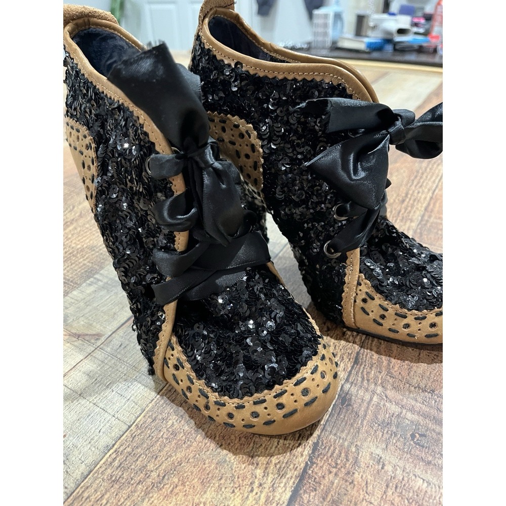 Irregular Choice Sz 7 Abigail Party Tan Leather & Black Sequin Heels Artsy